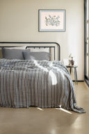 Çift Kişilik Çizgili Müslin Yatak Örtüsü