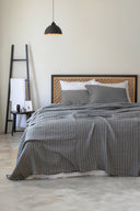 2 ÇİZGİ SİYAH  MÜSLİN  YATAK ÖRTÜSÜ ÇİFT KİŞİLİK